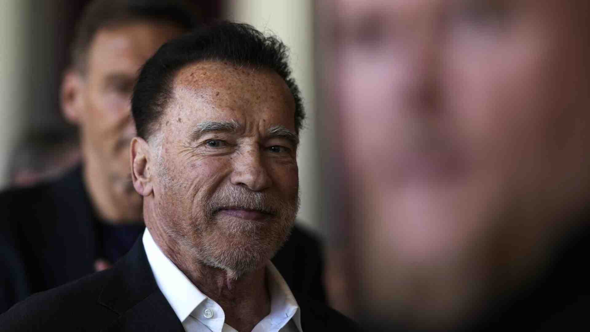 Schwarzenegger voterà Kamala perché l’antiamericanismo di Trump lo rende furioso