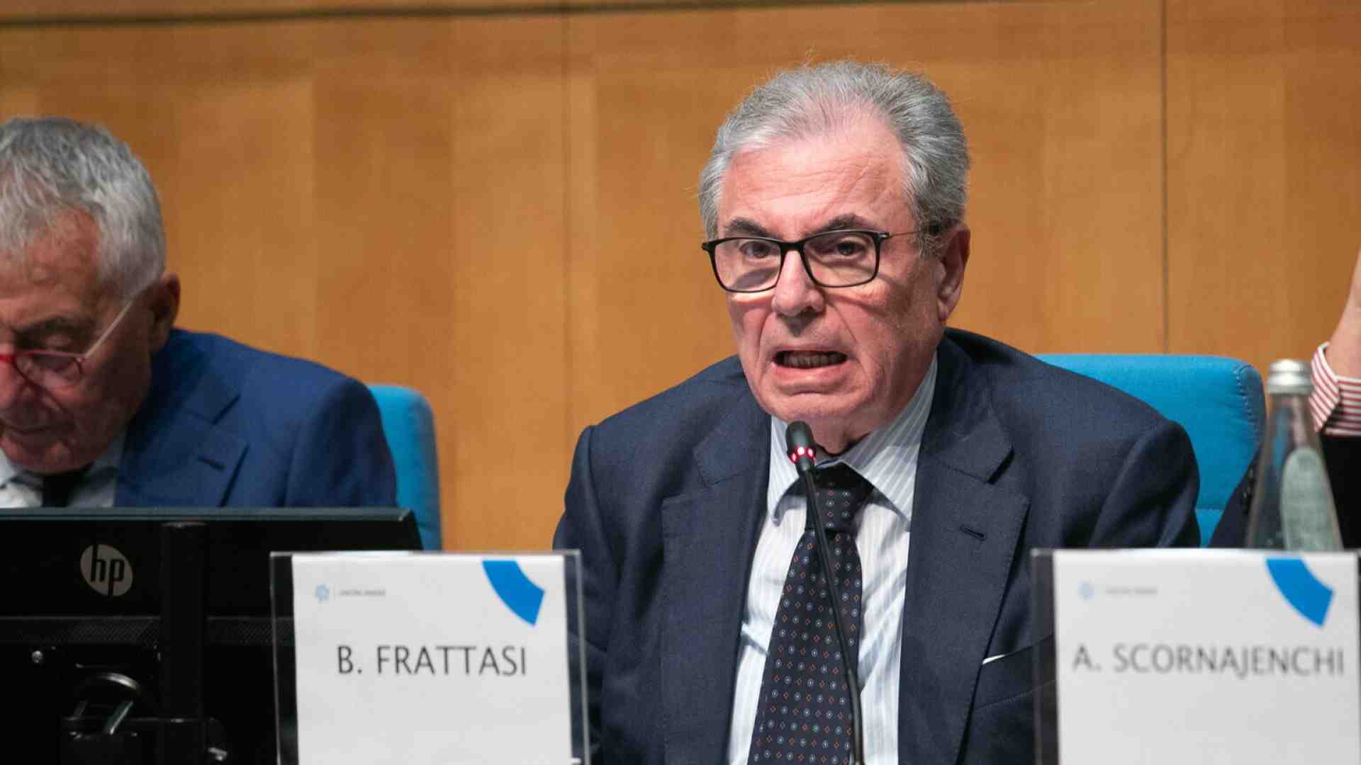 In America la cybersicurezza la fanno i ventenni, da noi i prefetti settantenni in pensione