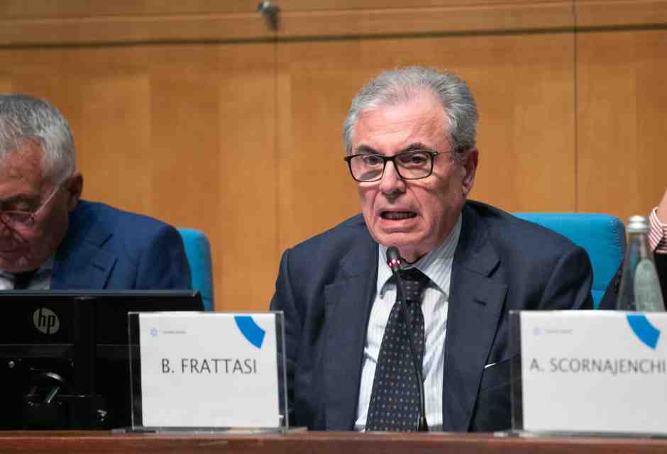 In America la cybersicurezza la fanno i ventenni, da noi i prefetti settantenni in pensione