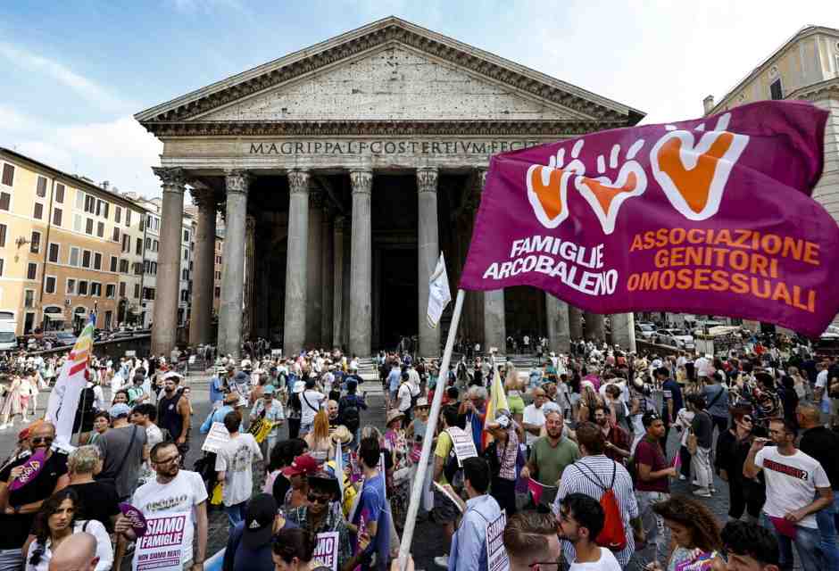 Delegittimare pratiche abusive sul corpo femminile si può, ma con un rigore che non diventi persecuzione