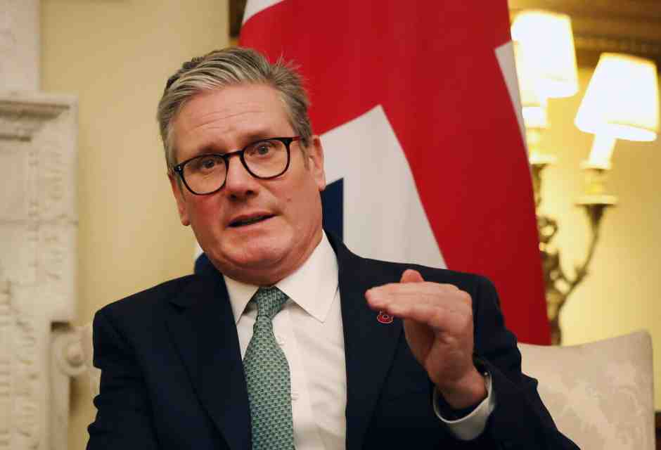 La finanziaria di Starmer tassa-e-spendi raccoglie critiche, dubbi e paure