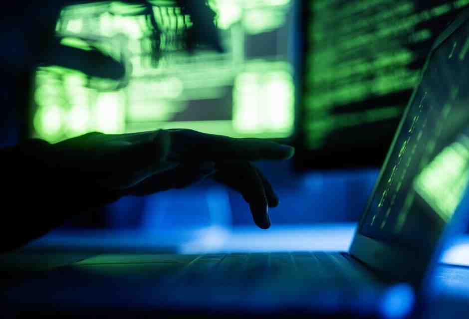 Caso spionaggio: il giallo degli accessi abusivi compiuti da agenti “non identificati”