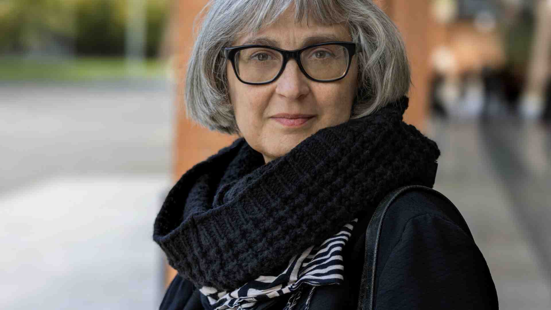 “Il libro di Teresa” della Susani piega il romanzo famigliare classico con un afflato spirituale