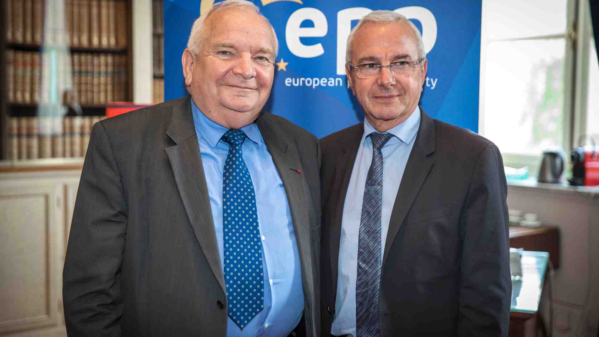 Prima di una legge sull’eutanasia serve garantire a tutti le cure palliative. Lezione dalla Francia