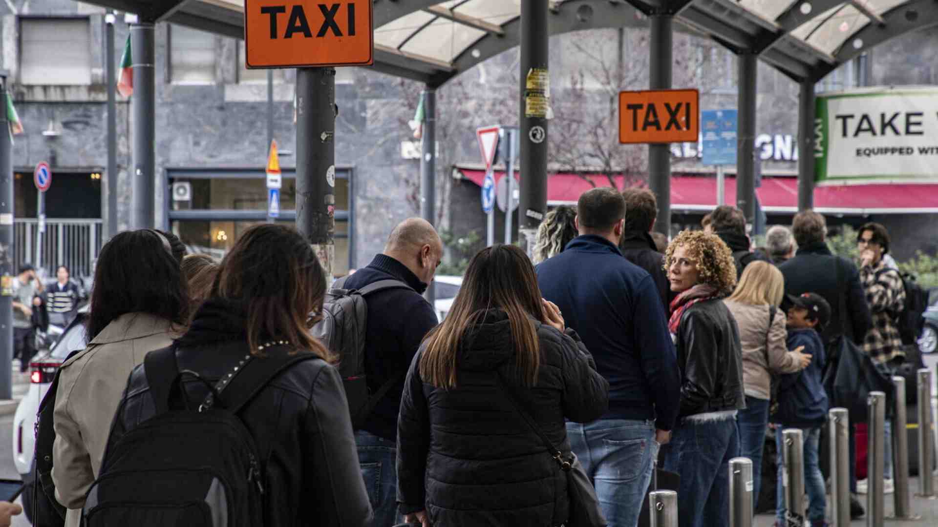 I taxi vogliono il monopolio e pure il surge pricing. Insaziabili