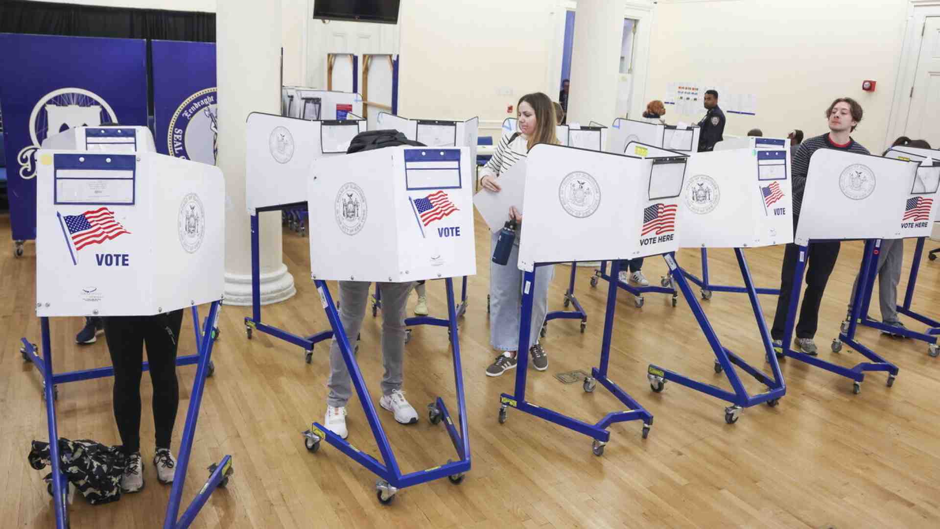 Come avrebbero votato "gli italiani" in America, a proposito di quella storia della società civile