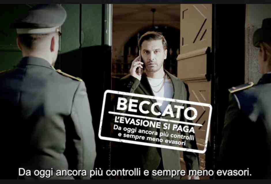 L'unico messaggio dello spot del governo è: se sei un evasore fiscale, non ostentarlo