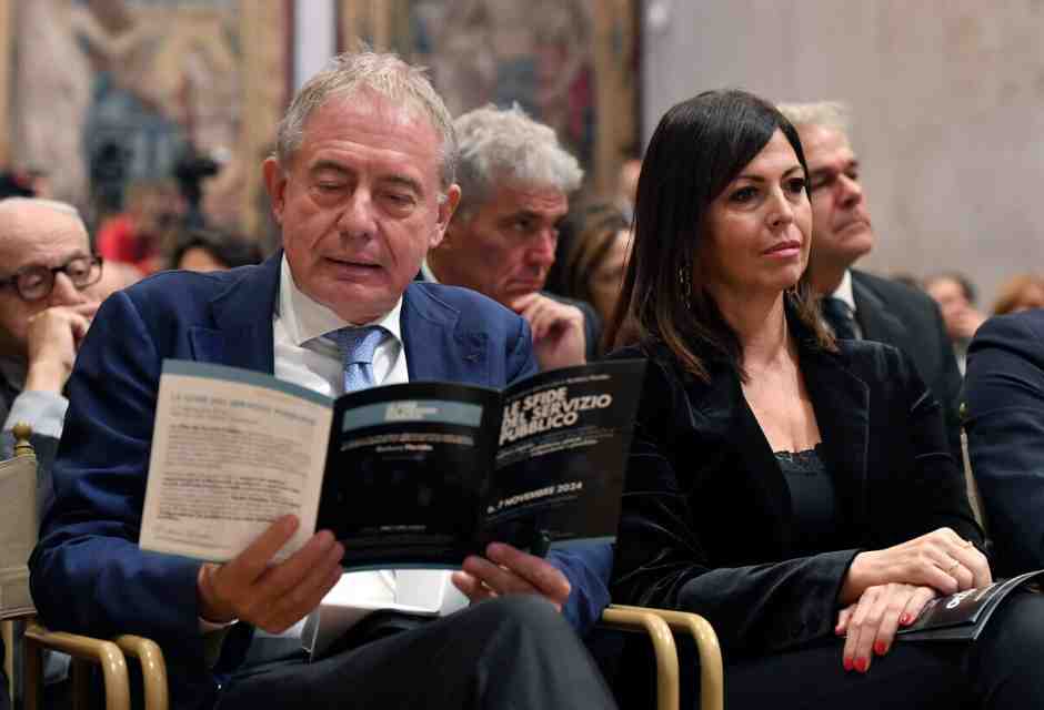 Gli Stati generali della ricotta Rai servono soltanto a far votare Conte con la destra