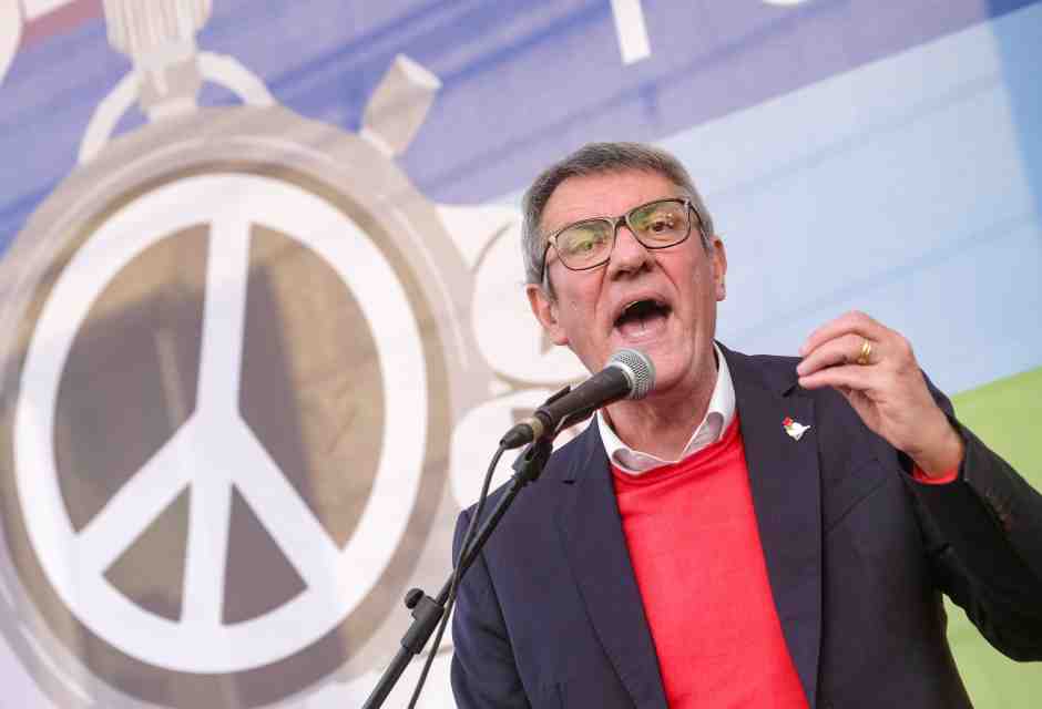 Landini in rivolta, leader dell'opposizione