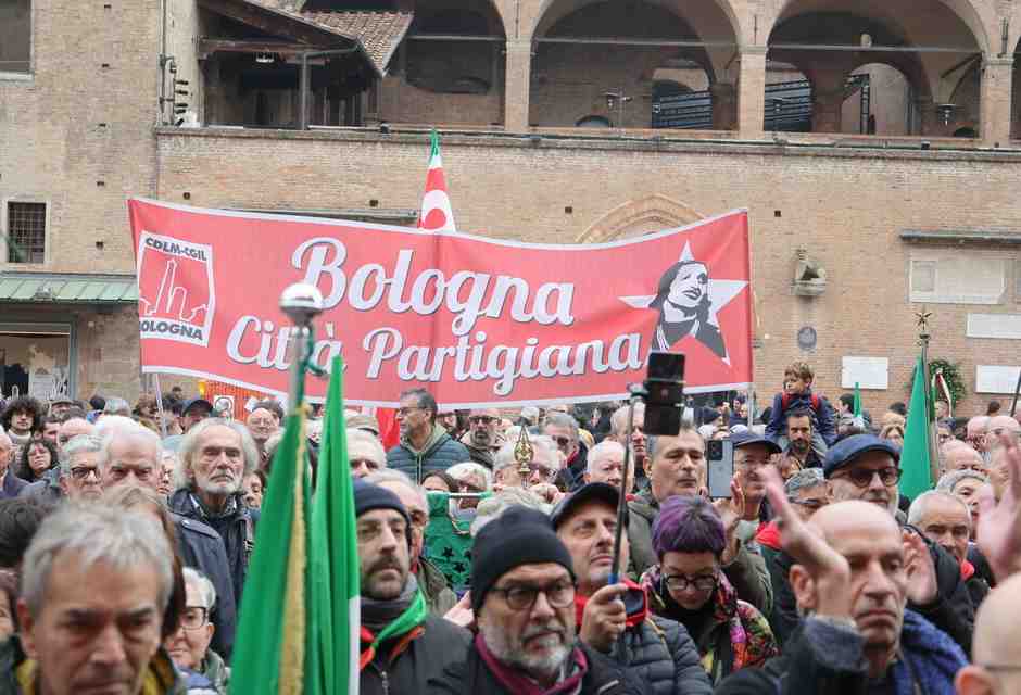 "Camicie nere" e "zecche rosse". Dagli scontri a Bologna alla battaglia politica