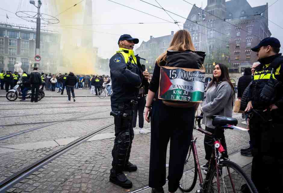“Fermiamo il mostro antisemita”. Parla Boualem Sansal