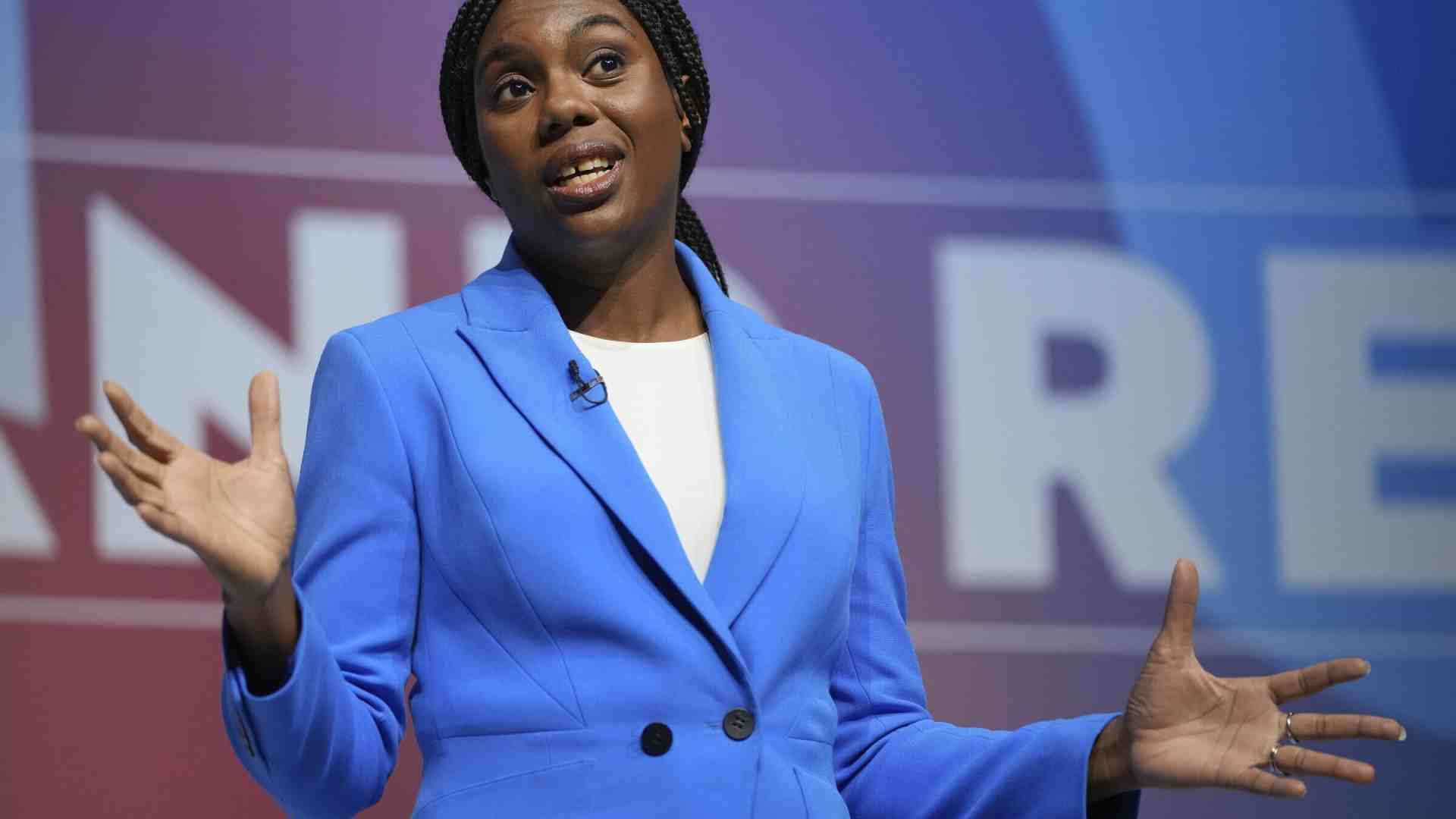 I Tory hanno un problema con Farage, asset trumpiano che vuole mangiarseli