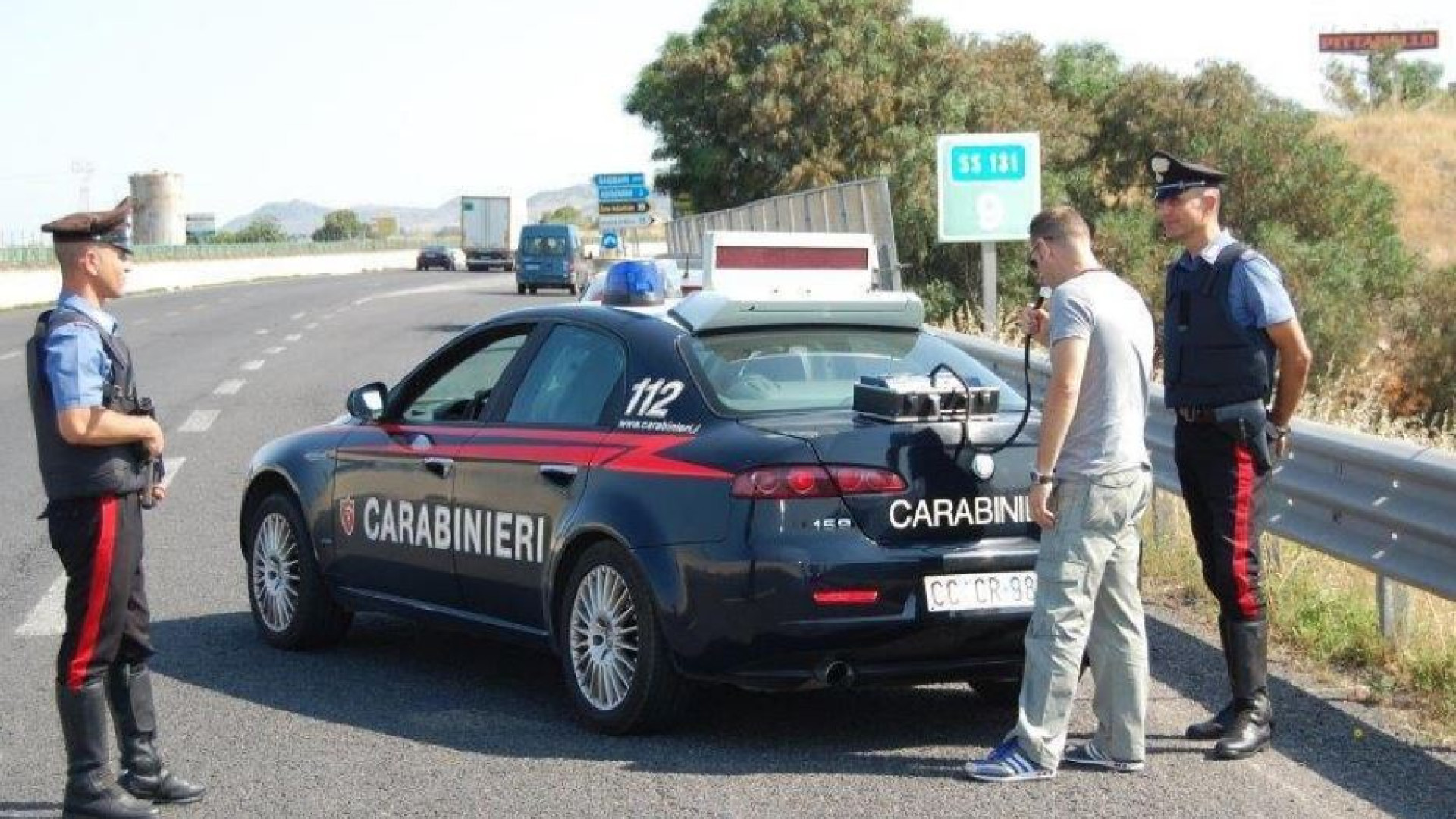 Scende dal pullman e viene investita da un'auto, morta studentessa