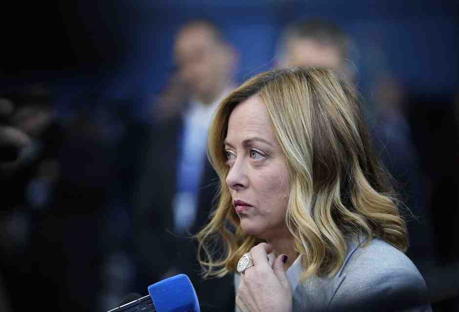 La tenaglia che minaccia Giorgia Meloni