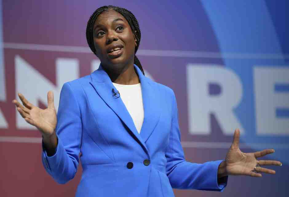 I Tory hanno un problema con Farage, asset trumpiano che vuole mangiarseli