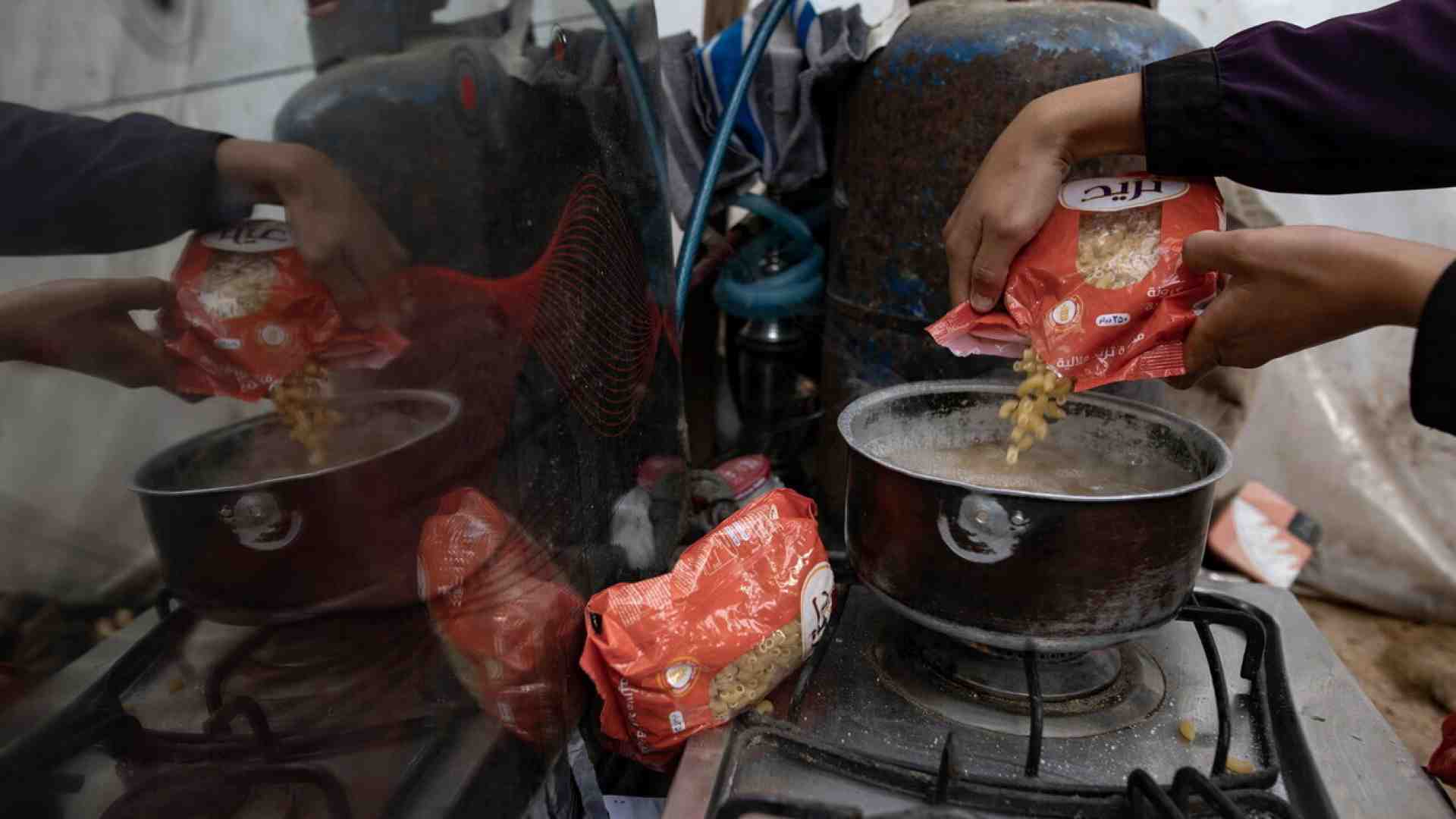 Quando cucinare inquina: il progetto di Eni per combattere l’inquinamento domestico in Africa