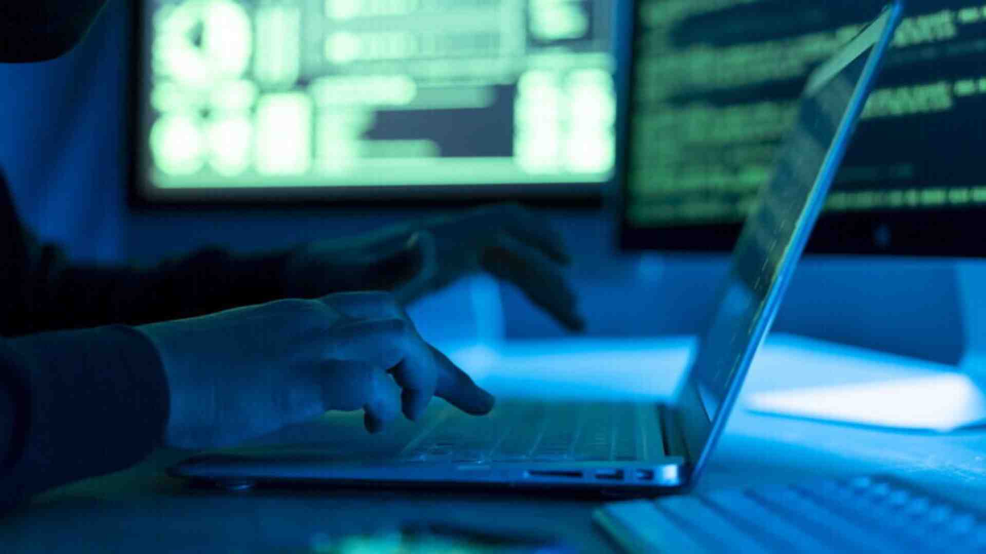 I tanti casi Striano, non raccontati, sparsi per il paese degli spioni