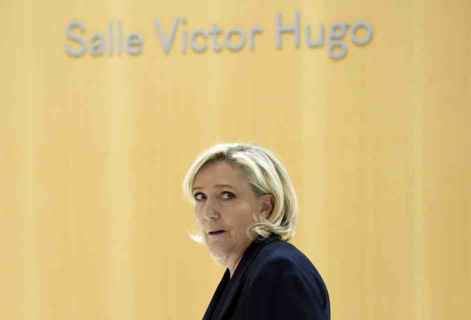 Salvini e Orbán si mobilitano dopo la richiesta d’ineleggibilità per Le Pen