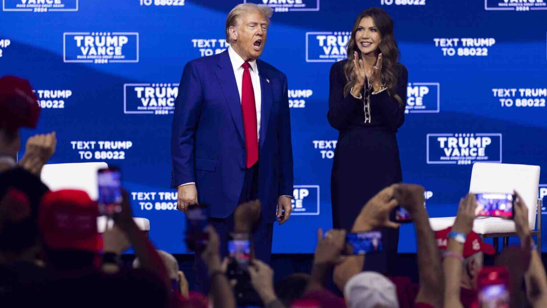 Tra Salvini, Musk e Kristi Noem. Se solo fossimo capaci di riderne