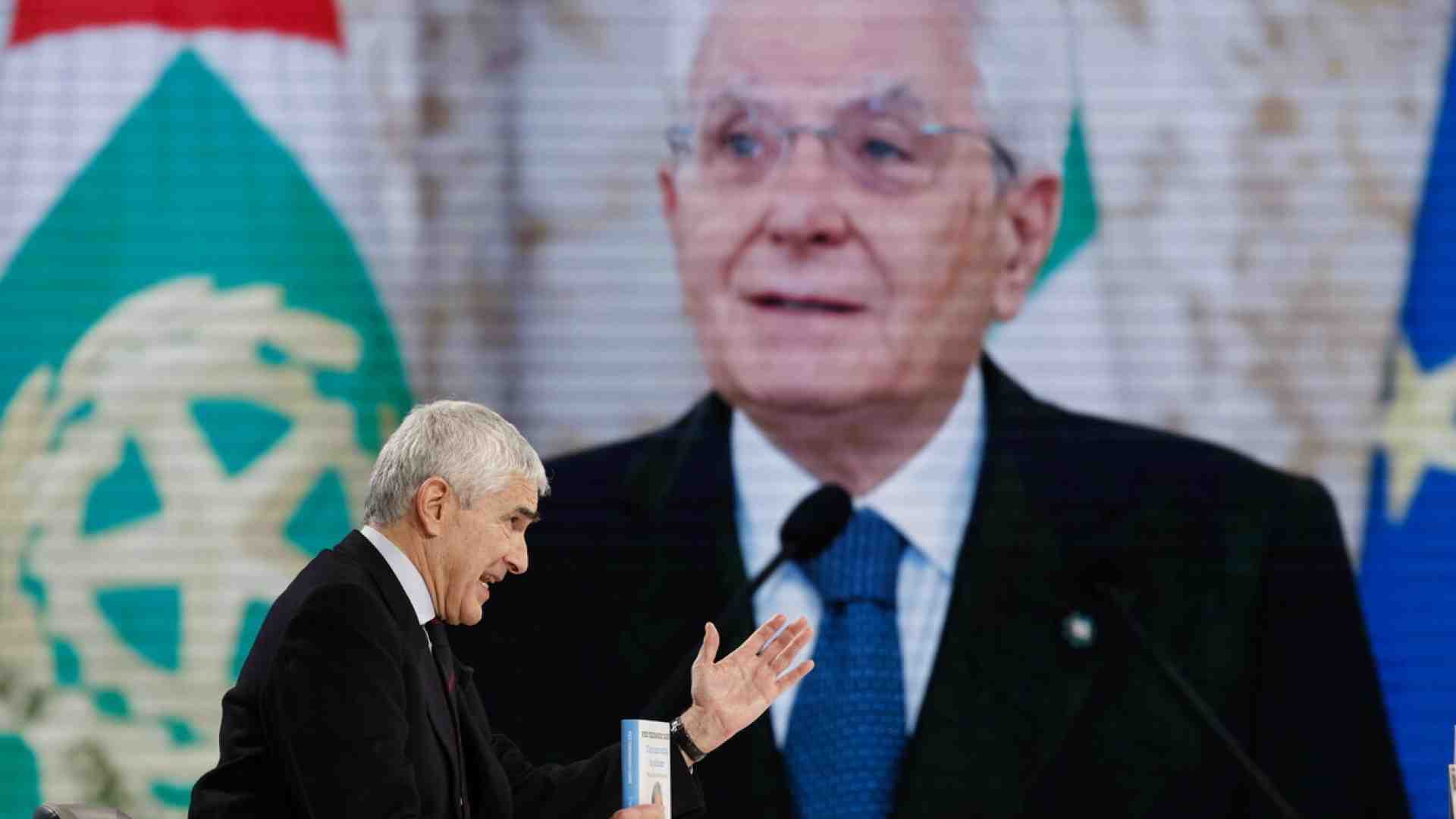 "Su Fitto il Pd sbaglia, Schlein ascolti Mattarella". Parla Casini