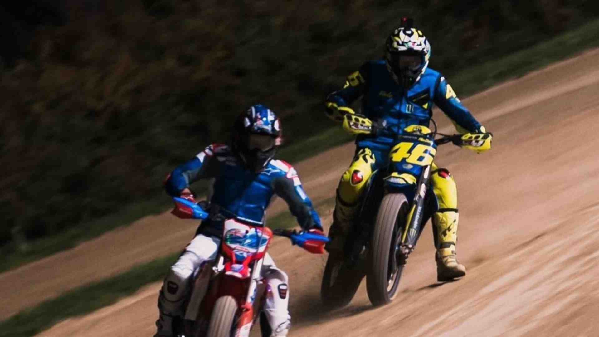 Al Ranch Valentino Rossi si riappacifica con il suo passato in pista