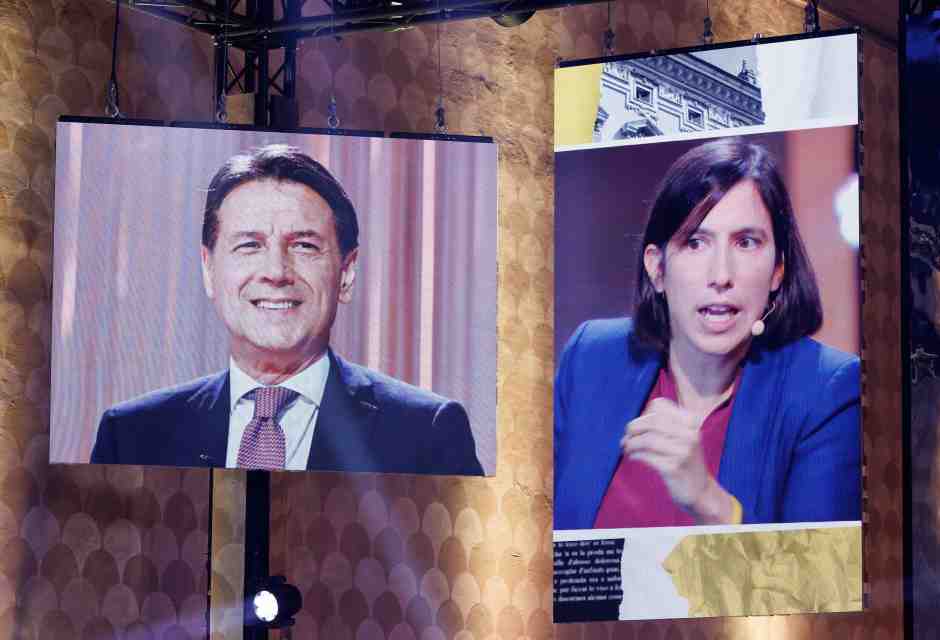 Umbri per caso. Dopo essersi evitati per tutta la campagna elettorale Conte e Schlein si ritrovano a Terni