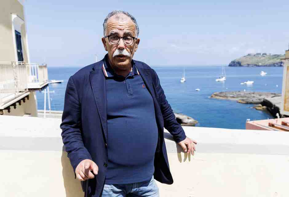 Ruotolo, il giudice Albano e gli altri mitomani che lasciano X o che si danno alla “Resistenza”