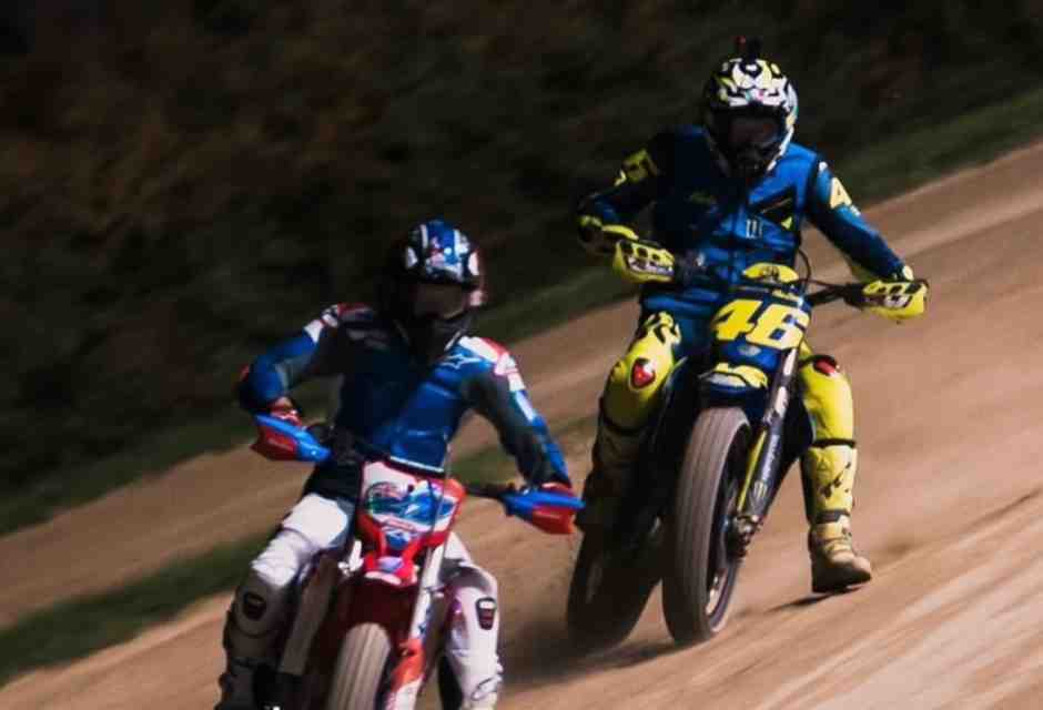 Al Ranch Valentino Rossi si riappacifica con il suo passato in pista