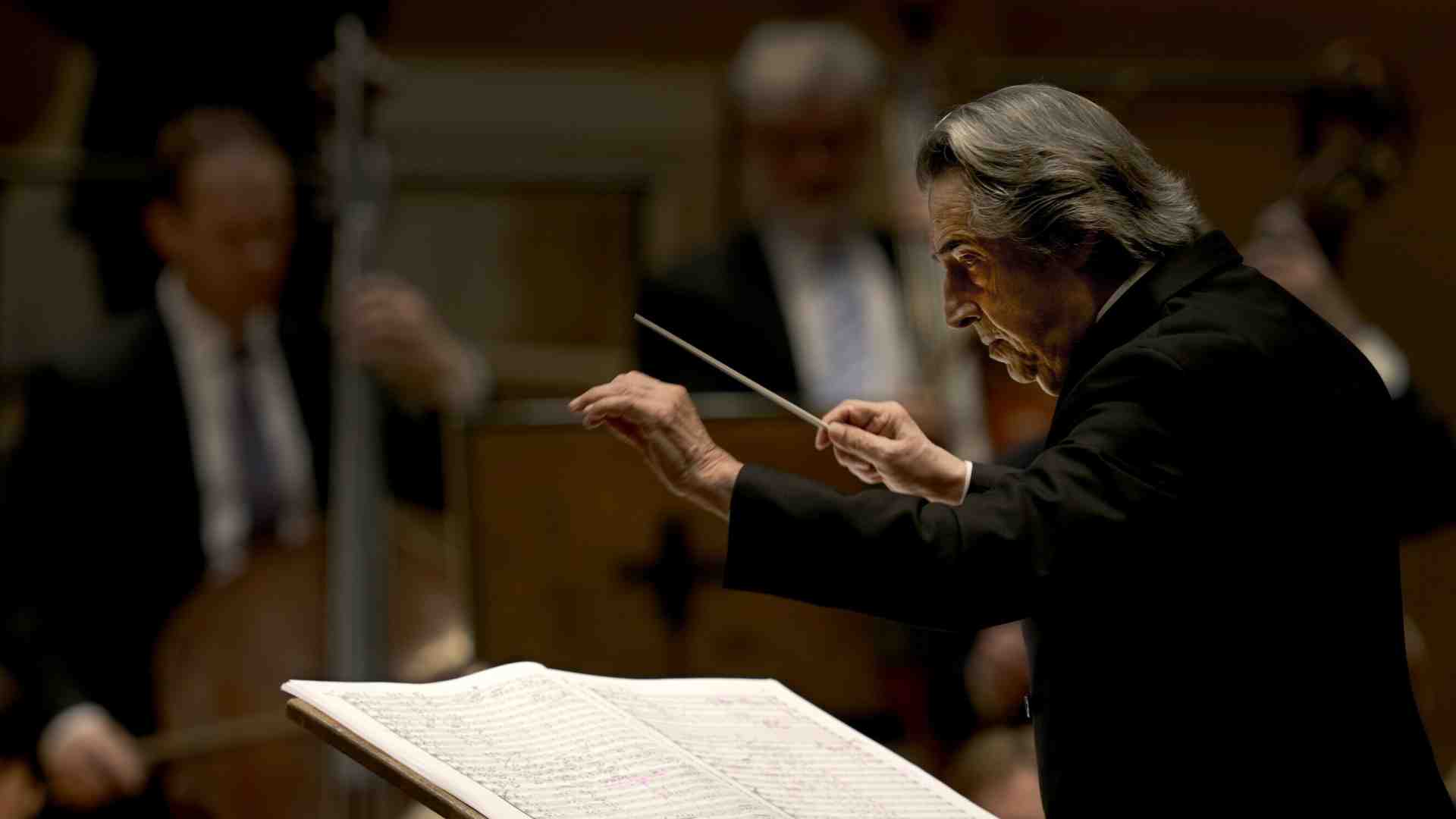 Salvezza in musica. Il nuovo libro di Riccardo Muti