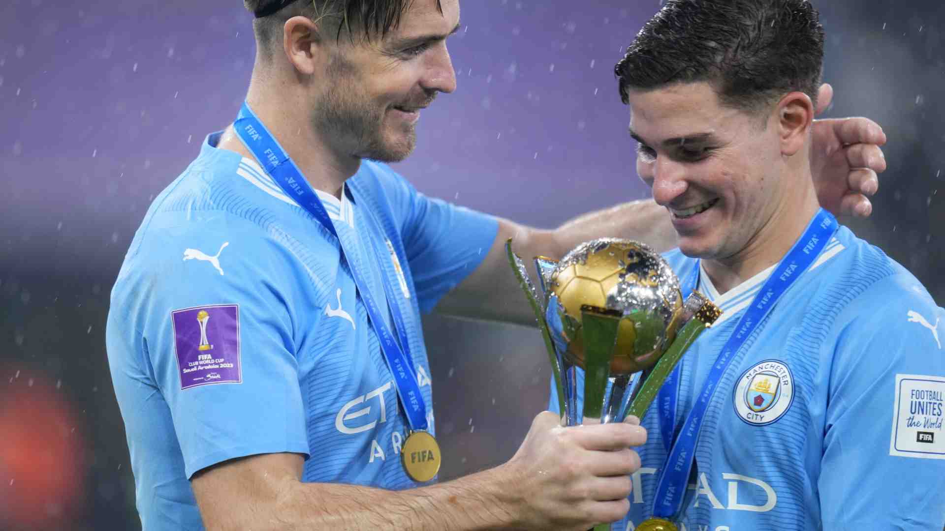 Ma quanto è kitsch il trofeo del Mondiale per club!