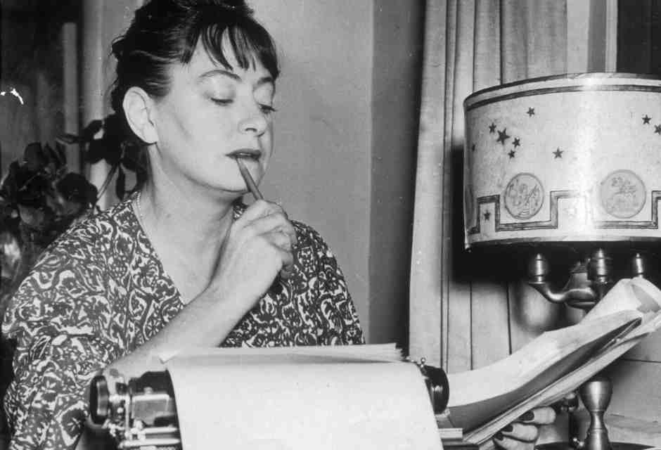 Dorothy Parker torna in libreria ma con disclaimer. Beato chi l’ha letta prima