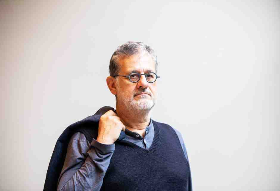 Le stanze di Lingiardi che abbracciano lo spazio, la memoria e il tovagliolo