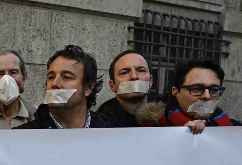 Caro Manconi, la guerra al pol. corr. non risponde solo al desiderio di usare vecchi insulti