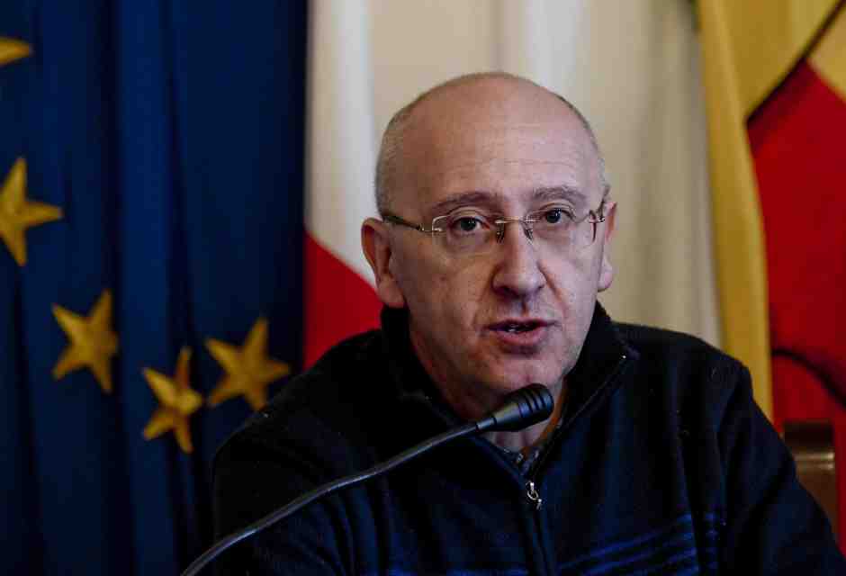 Da don Cozzi che raccoglie le memorie di Brusca a Mario Frittitta. Il difficile dialogo con l’oscurità