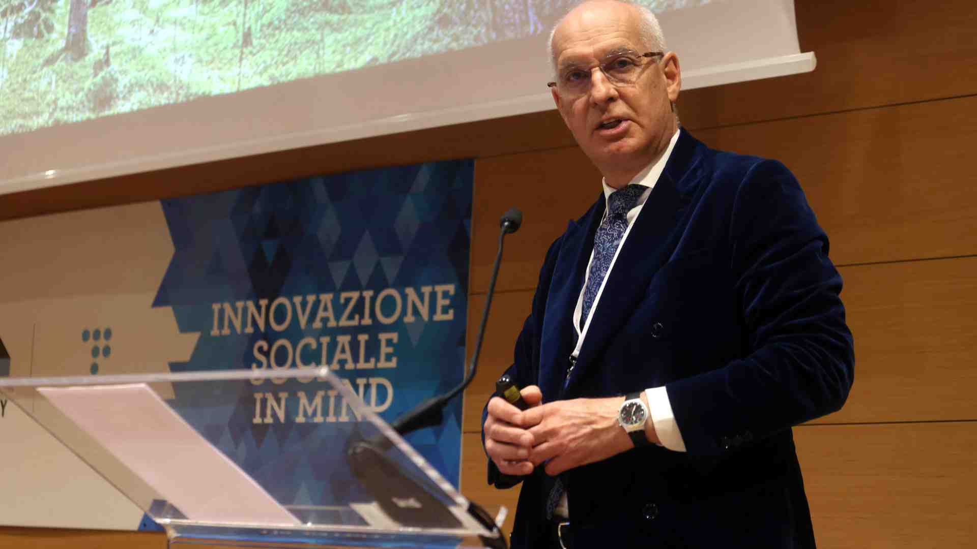 La crisi ricompatta le associazioni della moda