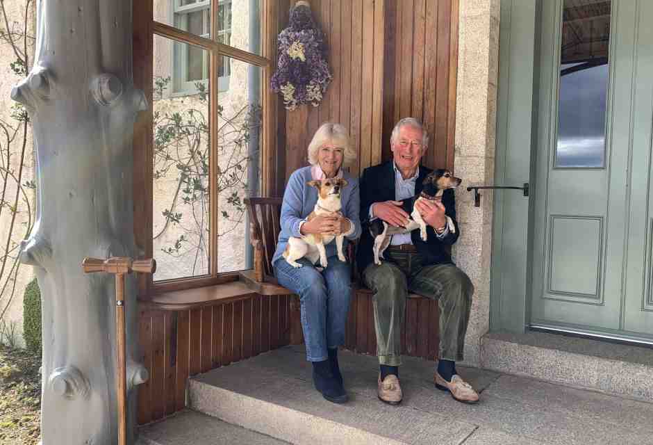 In memoria di Beth, la Jack Russell della Regina Camilla