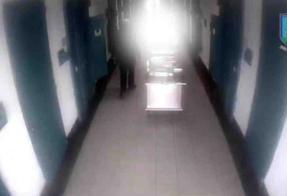 A Trapani 46 agenti penitenziari sono indagati per torture e abusi sui detenuti: 11 arresti