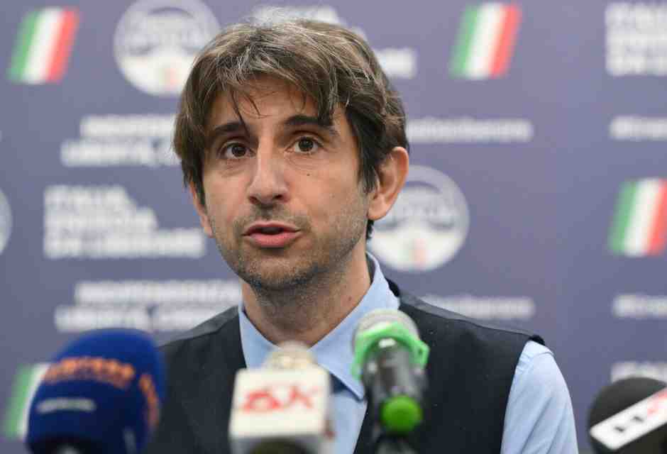 Meloni: "Perdere ci fa stare con i piedi per terra". Dentro FdI processo a Donzelli