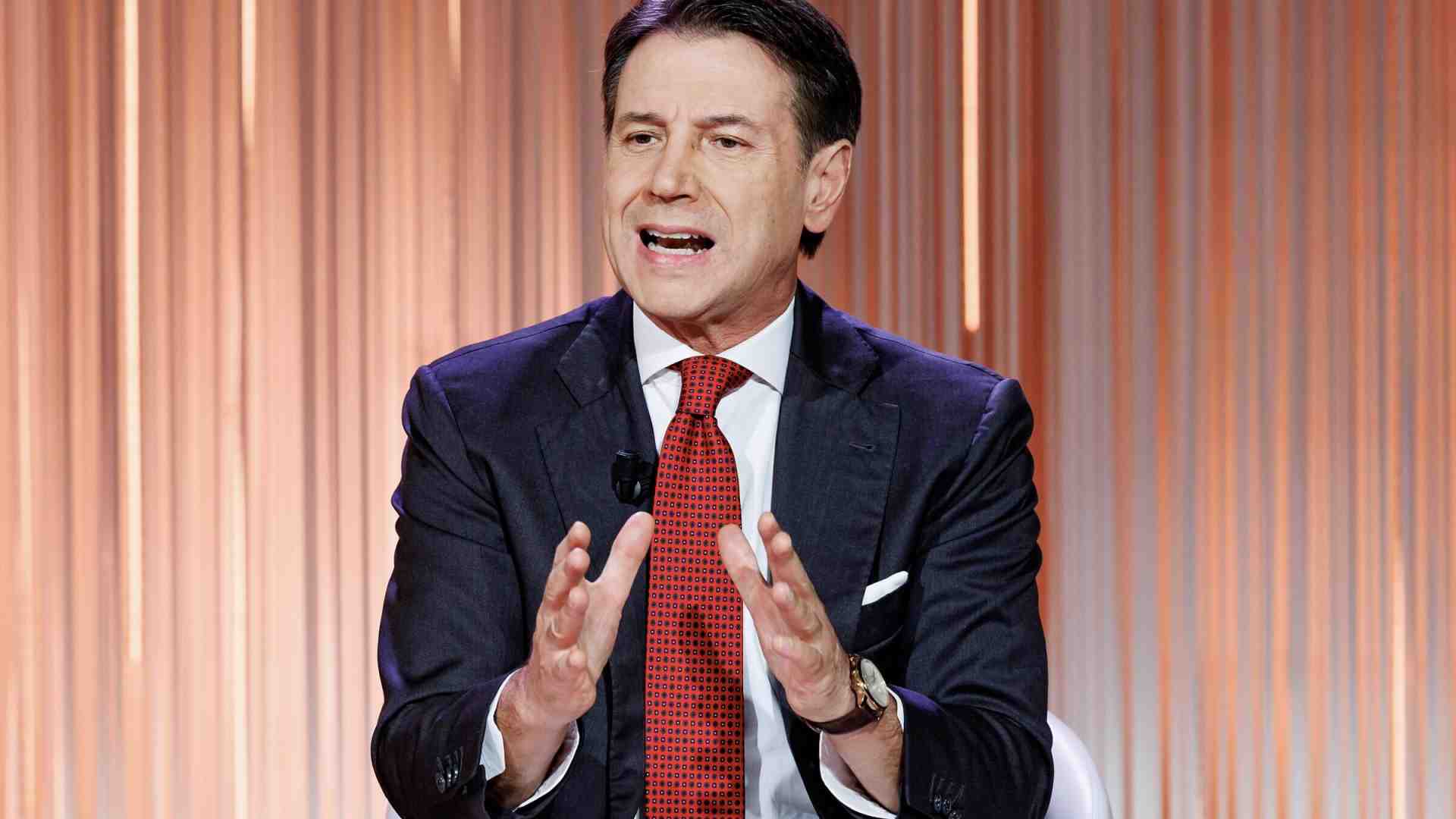 Il "sacerdote" Travaglio, la Wagenknecht, professori e pacifisti. Tutti gli ospiti della kermesse 5 stelle