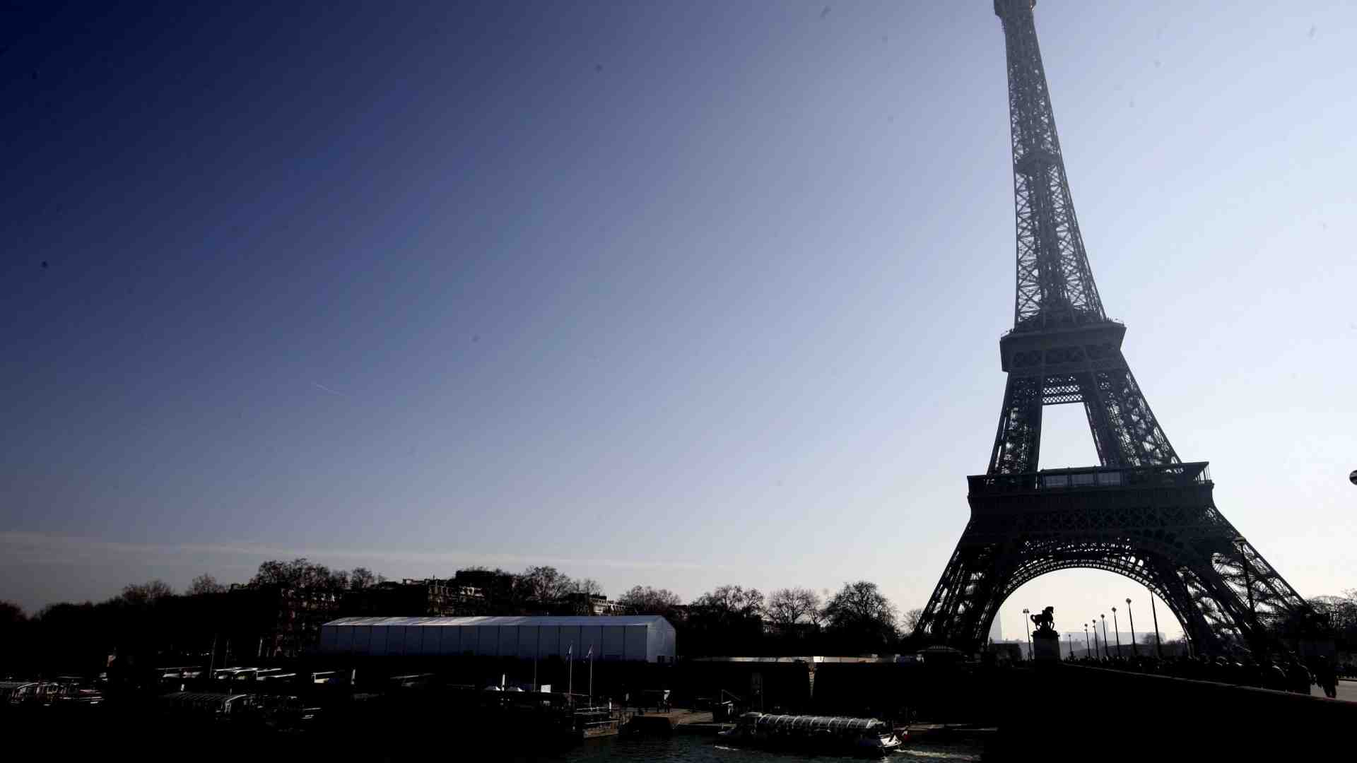 I francesi non fanno più sesso, o forse ne hanno fatto abbastanza