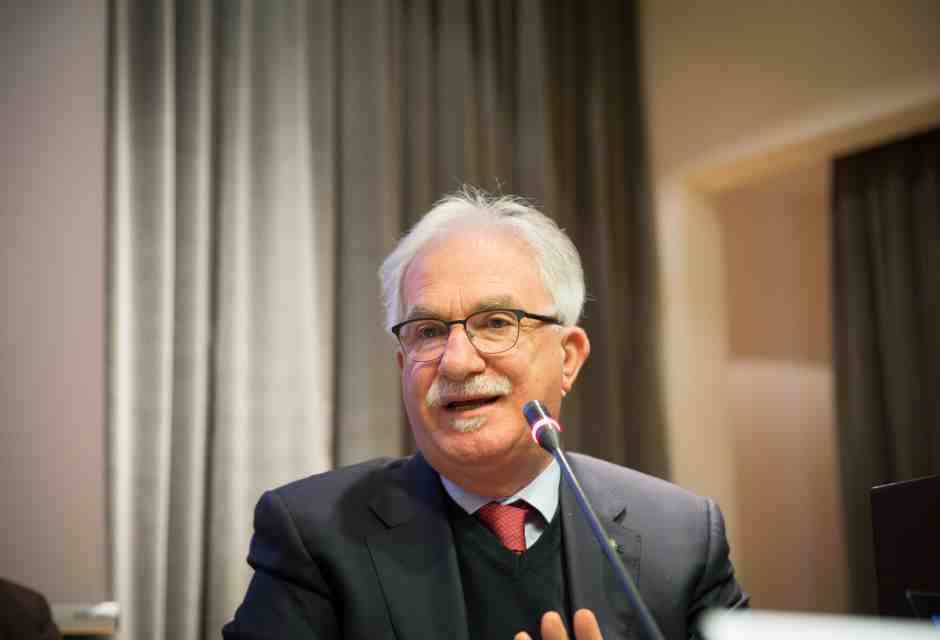 Bonanni: "Landini danneggia la Cgil”