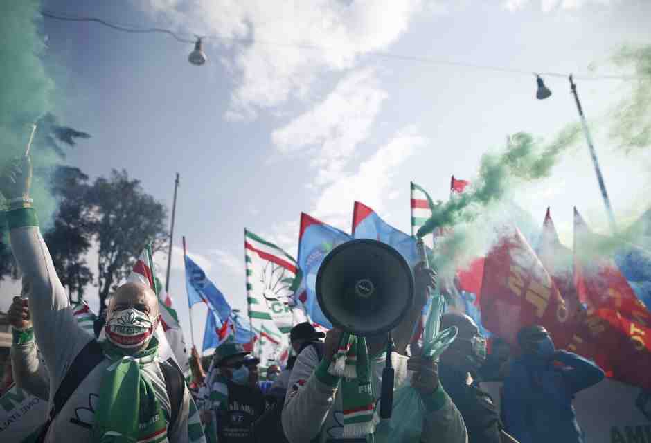 I 1.935 licenziamenti annunciati dalla Beko, un colpo al metodo Meloni-Urso