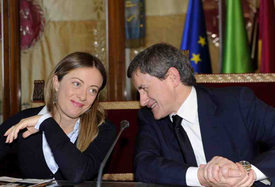 Alemanno: “FdI ci lasci la fiamma, ormai è un partito moderato”