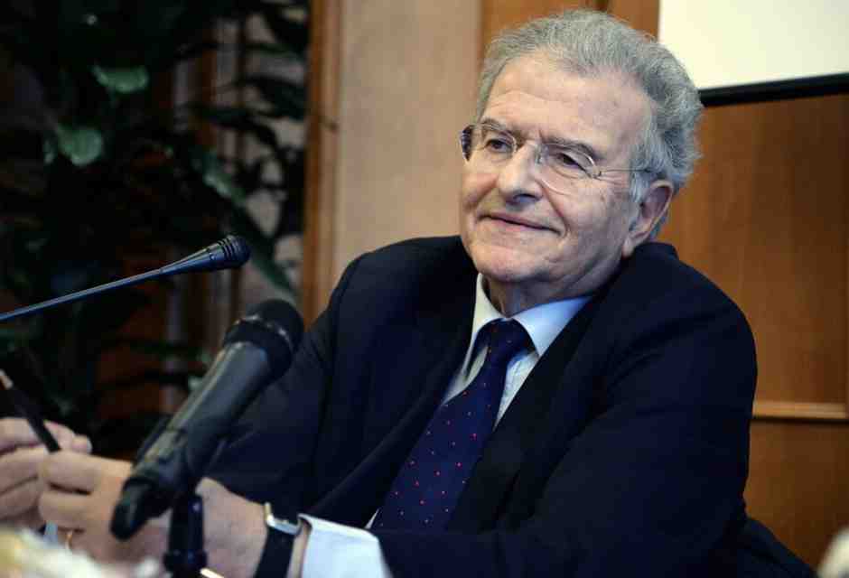 “Contro-corrente”, Cicchitto racconta 80 anni di storia italiana