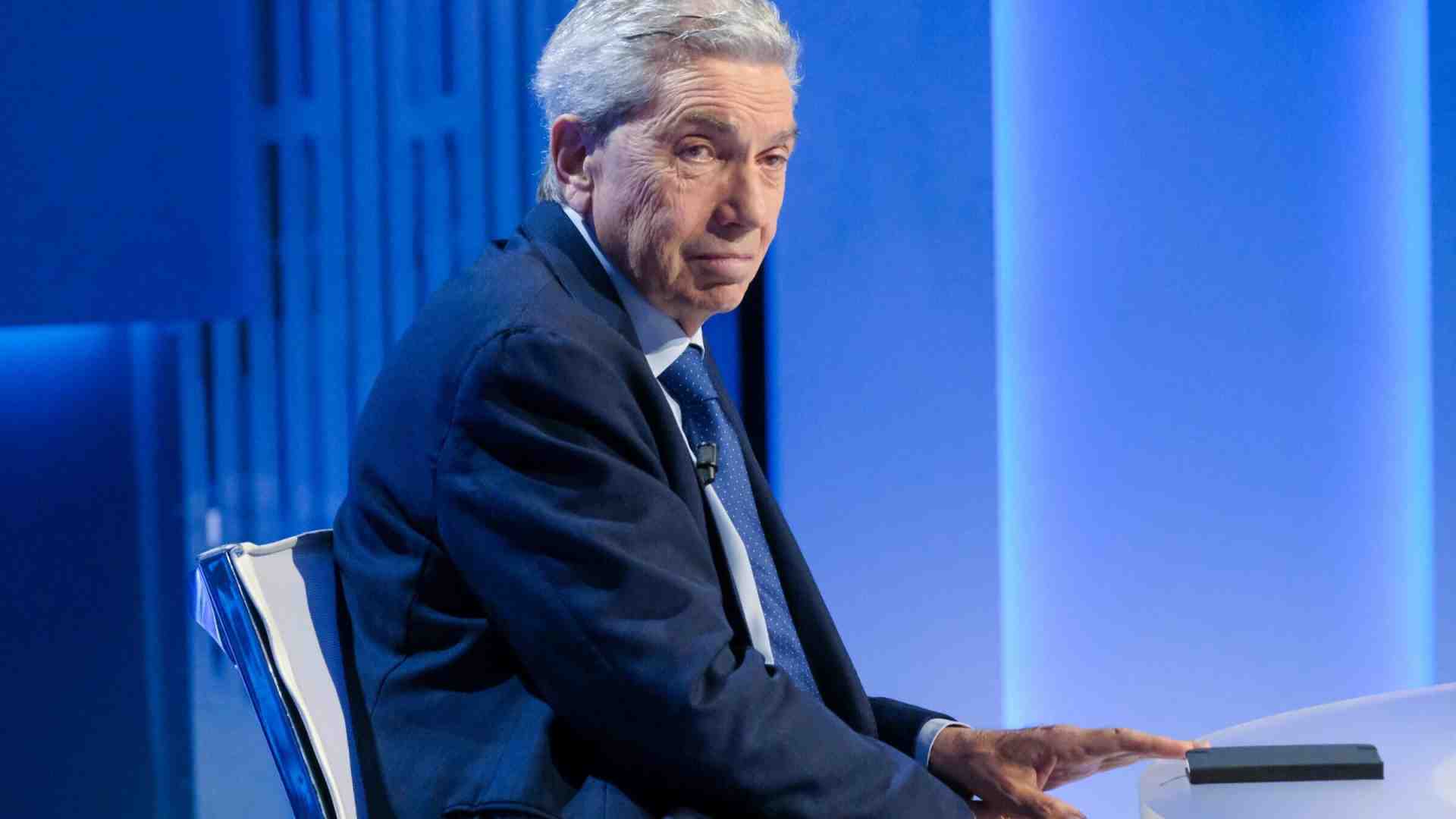 Padellaro: "Da francescani a gesuiti? Grillo è fuori fuoco ma geniale. Molti ex grillini sono solo ingrati"