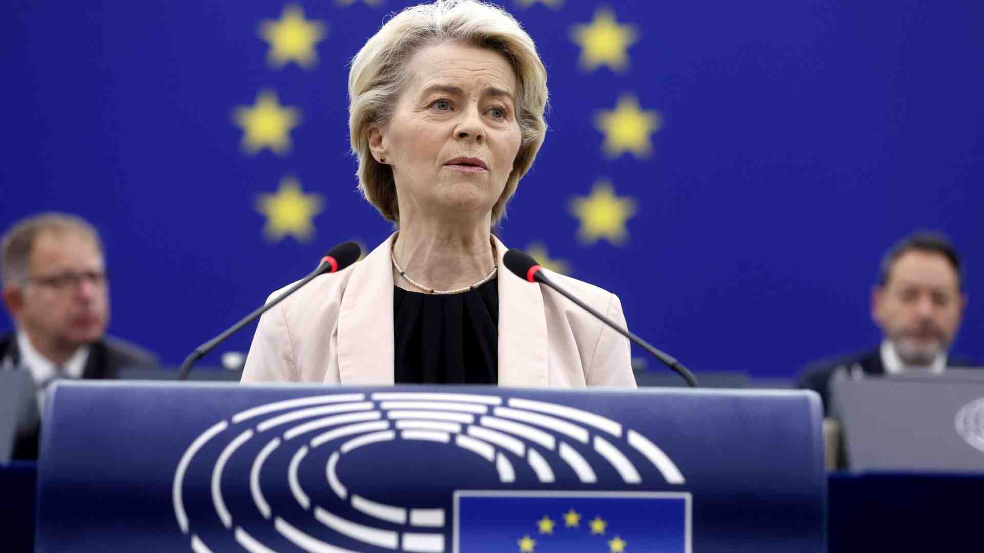 Von der Leyen parte ammaccata. La maggioranza europeista è a pezzi. La colpa non è dell’estrema destra