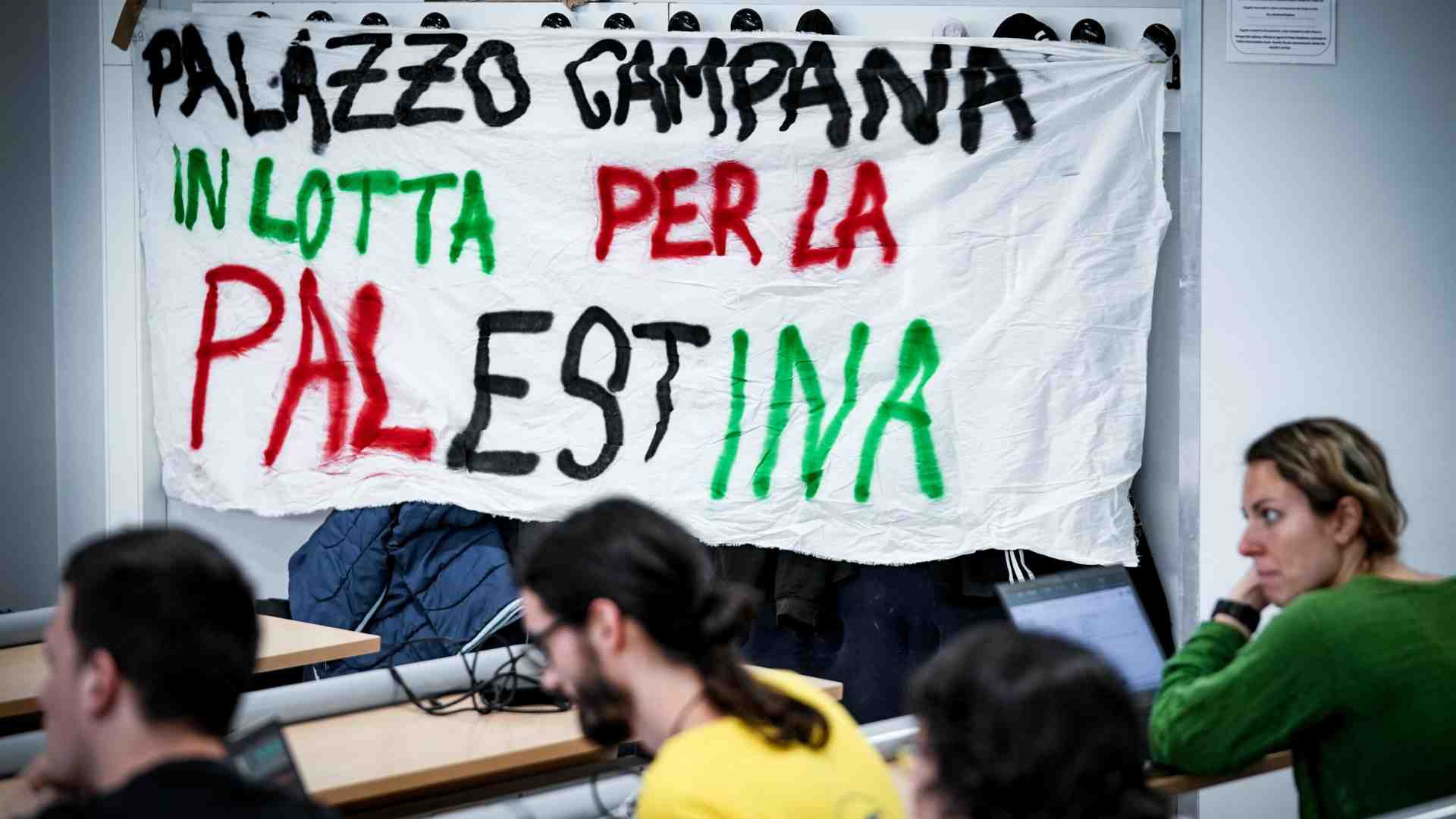 “No all’antisemitismo”. Parla lo studente universitario che ha scritto il manifesto contro occupazioni e boicottaggi