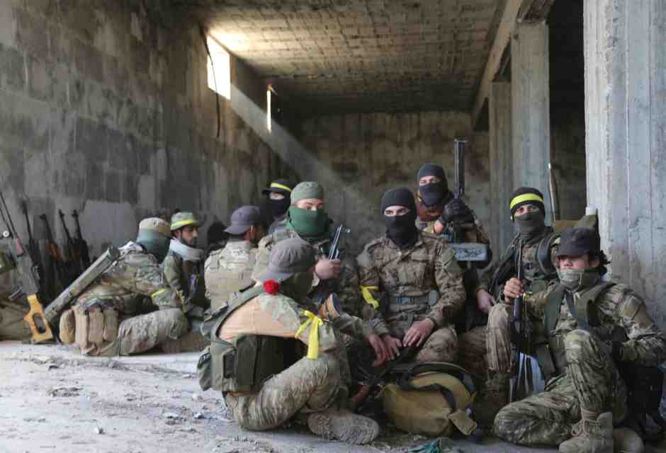 I ribelli ad Aleppo e gli israeliani a Palmira mettono in crisi Assad