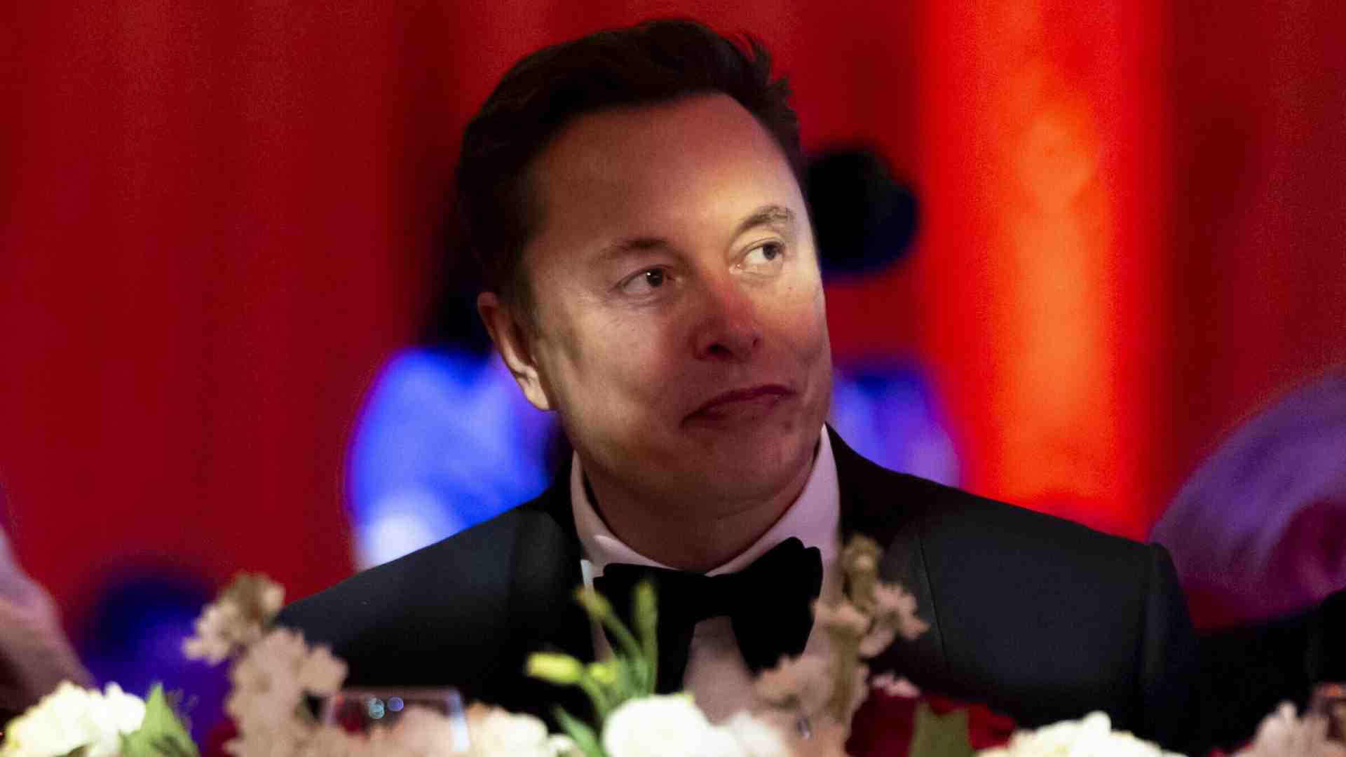 Il fattore "wow" di Elon Musk contro l'alleato inglese