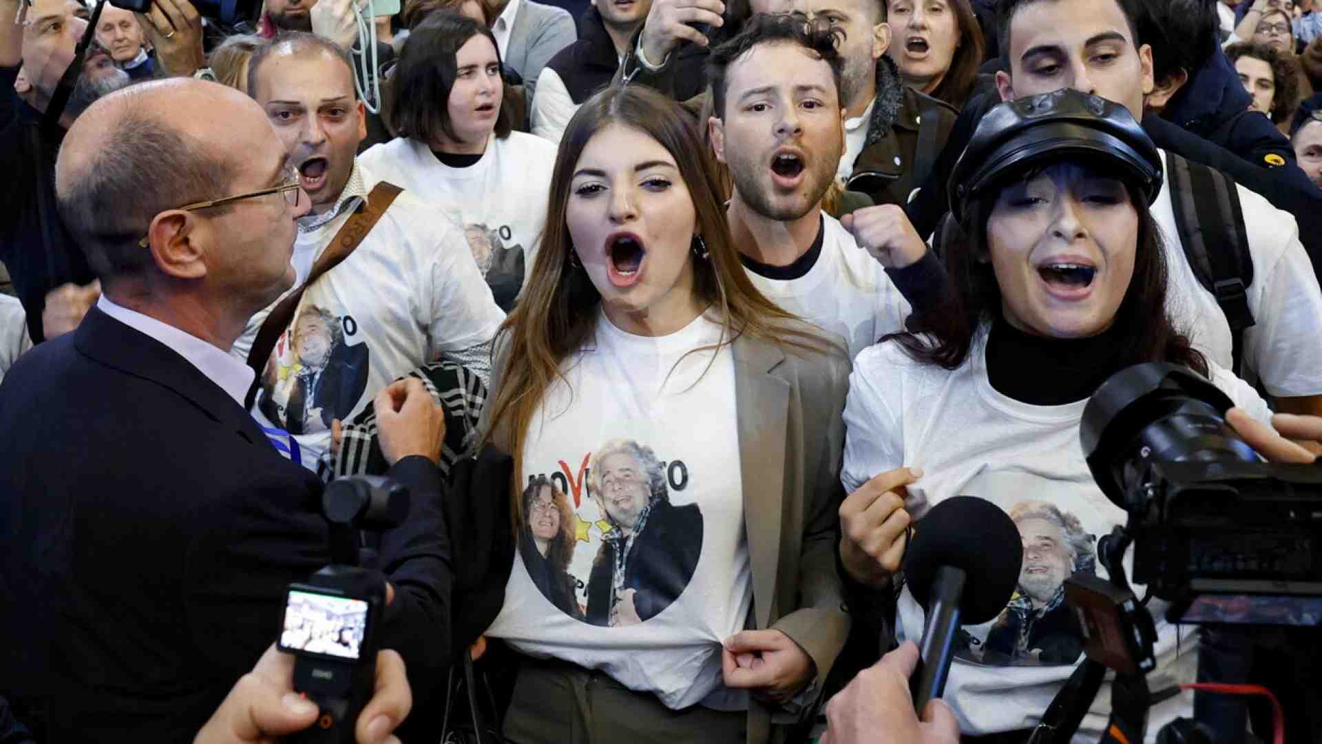 Webpolitics, addio. Grillo defenestrato da un clic. Parabola di un futuro che abbiamo alle spalle